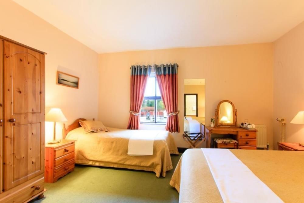 The Yeats County Inn Hotel Tubbercurry Экстерьер фото